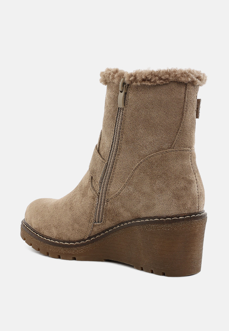 Big horn Faux Fur Harness Boots-3