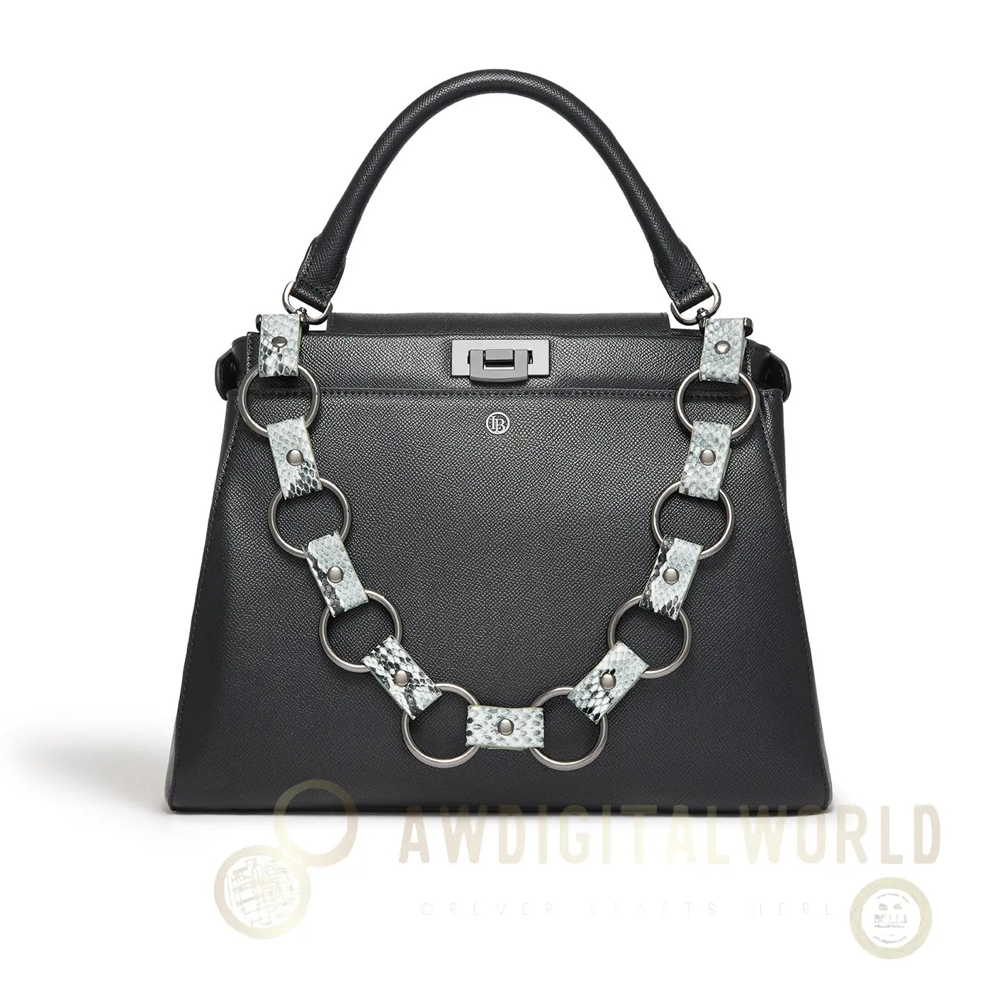 Elm Shoulder Bag in Black-3