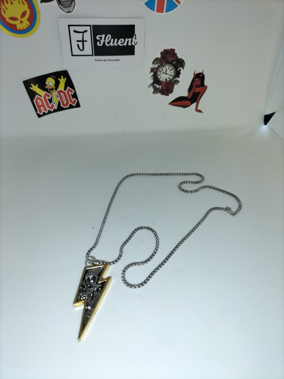 Skull Lightning Gothic Necklace Fluent