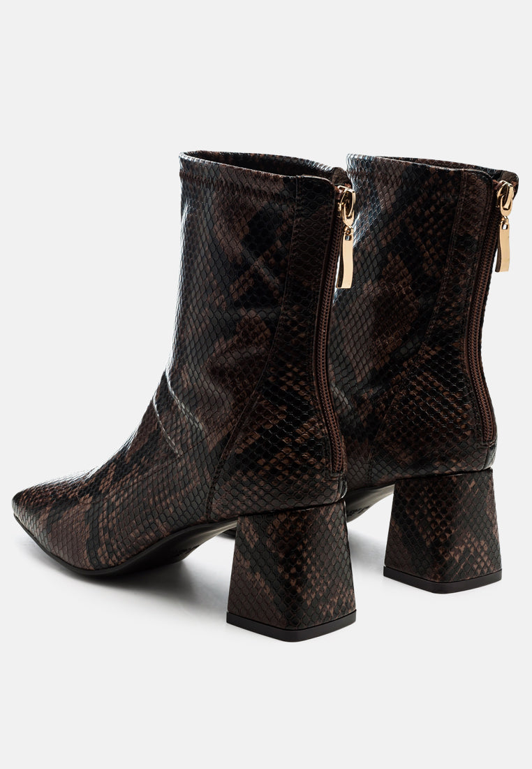 Hera Runaway Classic Ankle Boots-4